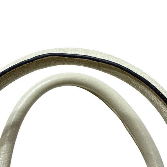 Auth COACH - 16997 Cream Leather Handbag - Picture 4 of 11